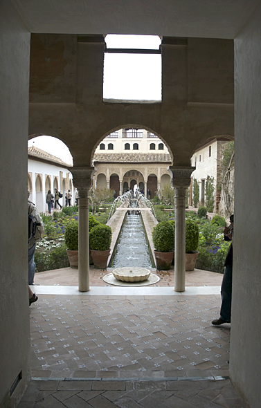 [Patio de la Acaquia, Alhambra]