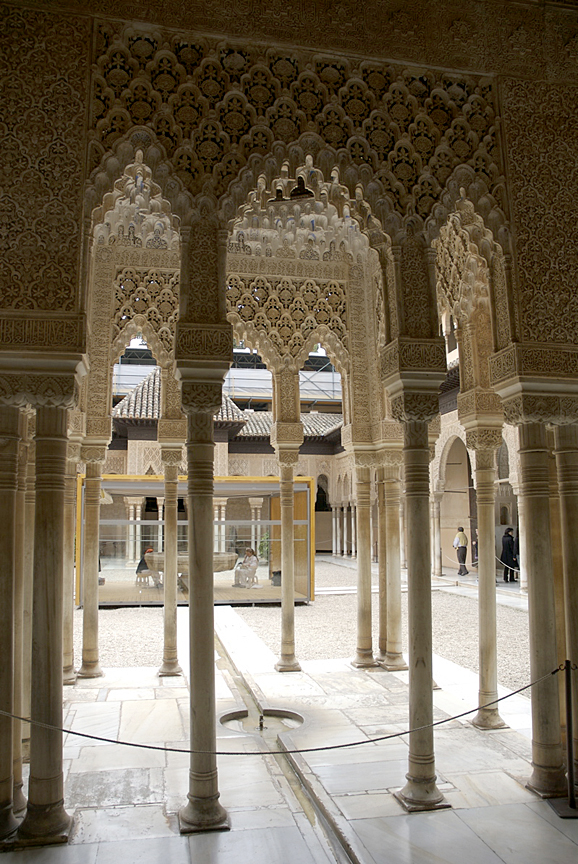 [Patio de los Leones]