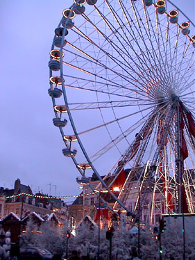 [Ferris Wheel in Lille, France]