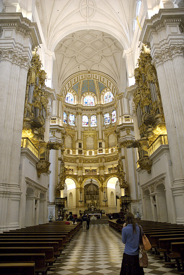 [Granada Catedral nave]