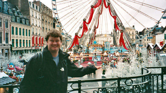 [Mike in Lille town square]