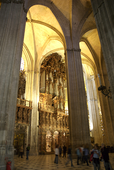 [inside Sevilla Cathdedral]