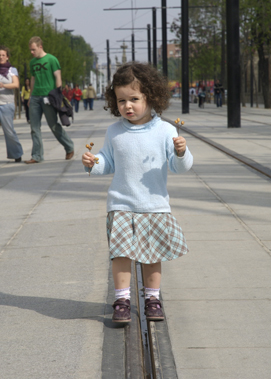 [Hannah promenading]